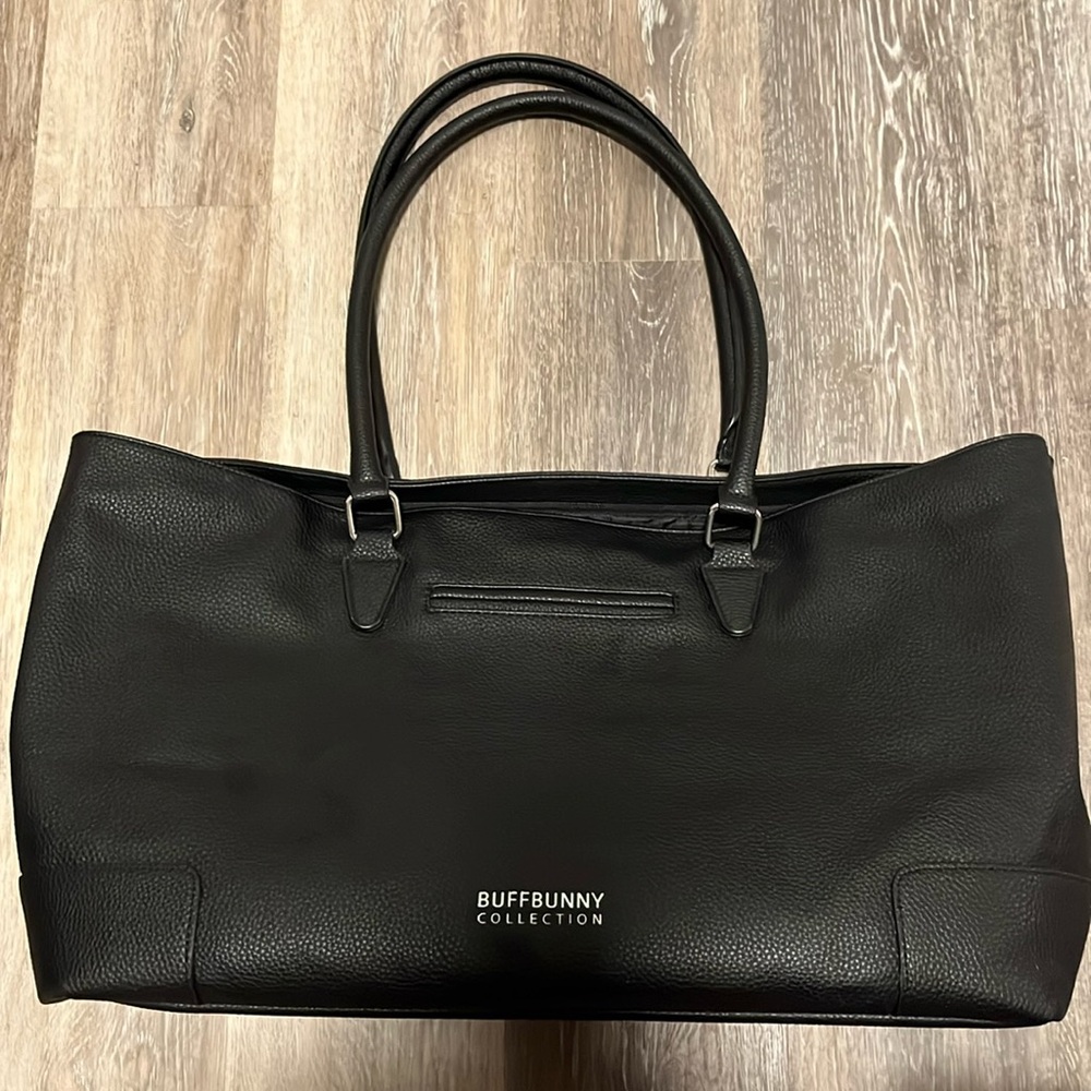 BRAND NEW ONYX BUFFBUNNY GAMECHANGER BAG